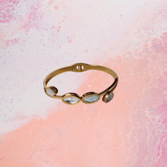 Elegant Stainless Steel Gold Crystal Bracelets – Anti-Tarnish Statement Jewelry