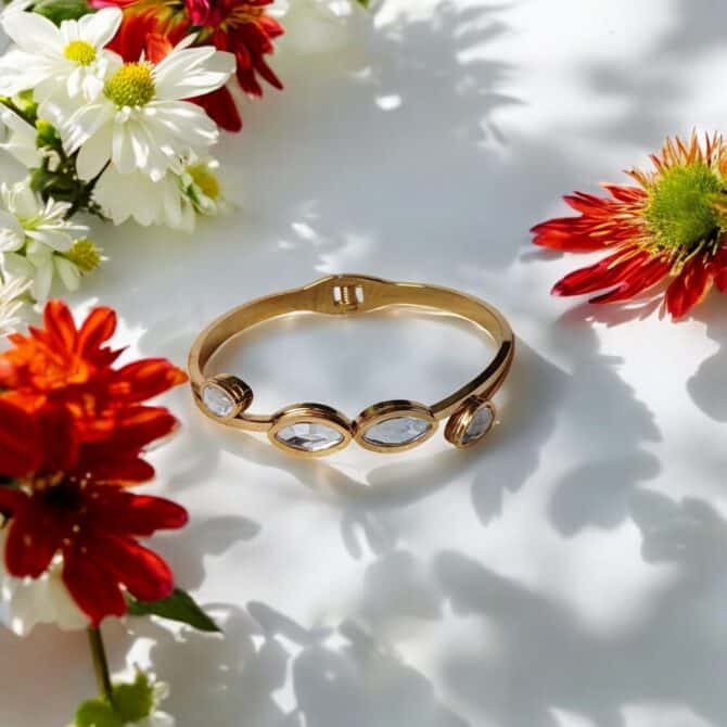 Elegant Stainless Steel Gold Crystal Bracelets – Anti-Tarnish Statement Jewelry - Image 2